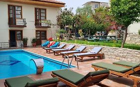 Sezgin Hotel